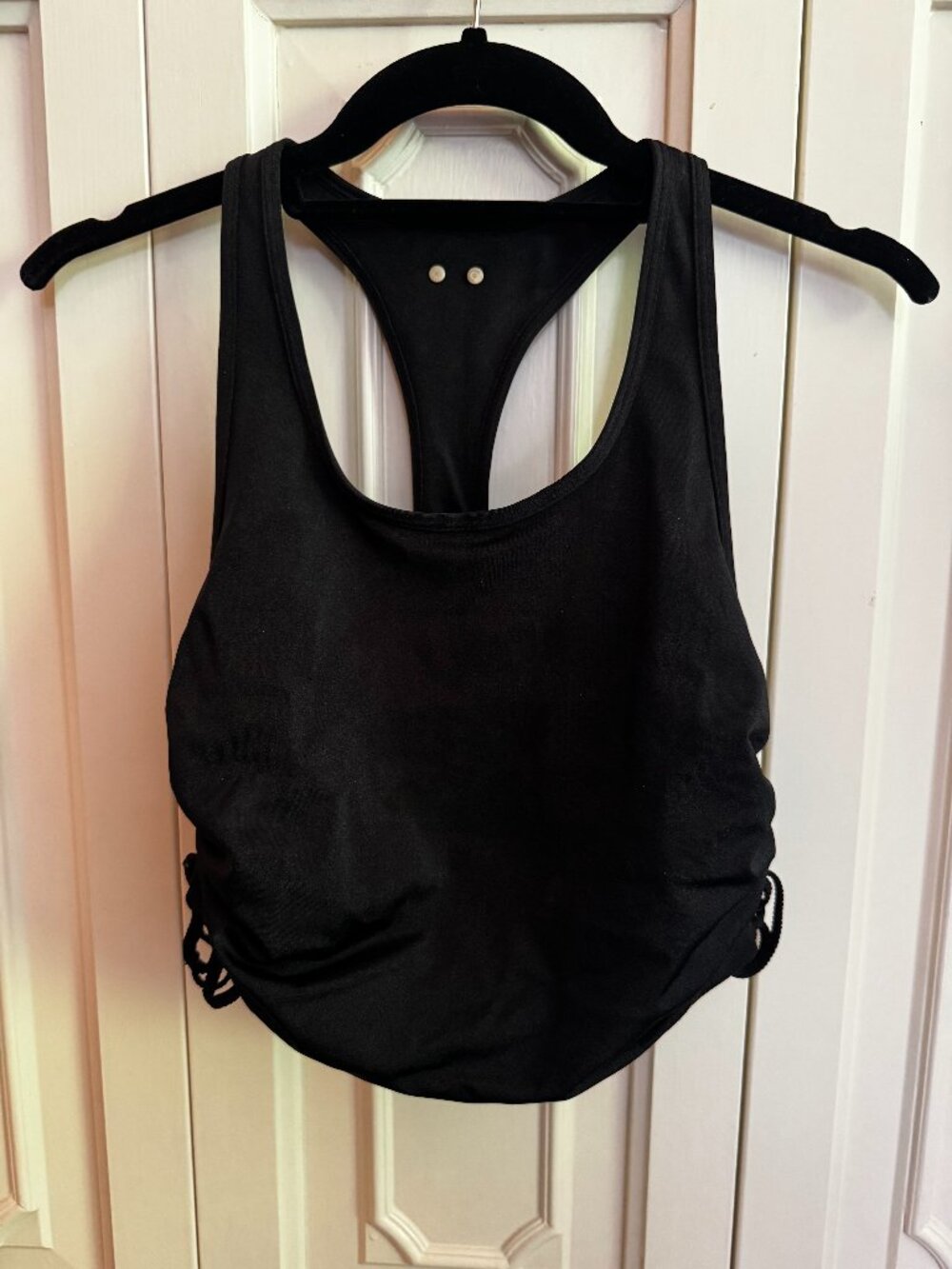 Alala crop top sports bra black size S